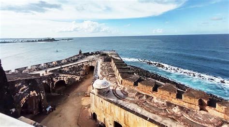 Castillo San Felipe del Morro (A Local’s Guide & History)