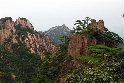 v1olet - my favorite things: Travel : To the Peak of Huangshan Mountain