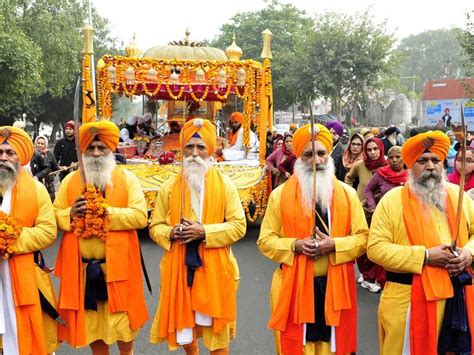 Nagar Kirtan- The message of god at your doorstep - punjab - photos ...