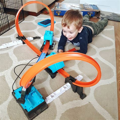 Giveaway - Hot Wheels Track Builder System - Someone's Mum