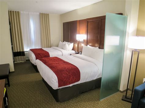 Regina's All-Suite Hotel: Suite Amenities at Comfort Suites Regina