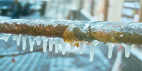 What Causes Frozen Pipes to Burst When Thawing?