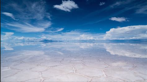 'Reflections from Uyuni' - Stunning Timelapse Featuring The Endless ...