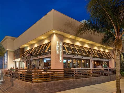 20 essential restaurants to try in Long Beach’s diverse dining scene ...