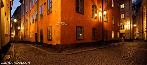 Stockholm, Sweden travel photography: Gamla Stan (old town) night ...