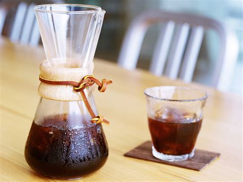 Does Cold Brew coffee contain more caffeine than hot coffee?