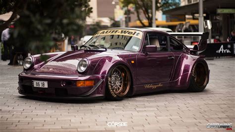 Stanced Porsche 911 RAUH-Welt