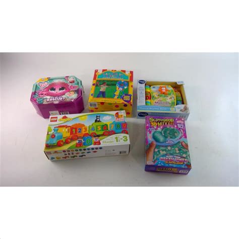 Lego Duplo Set And More, 5 Pieces | Property Room