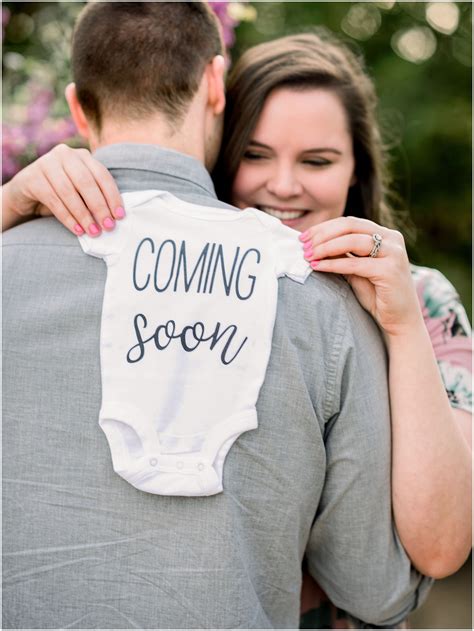 Pregnancy Announcement | Dallas Photographer - Alba Rose Photography