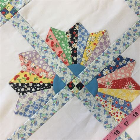 Esther’s Dresden Plates Quilt – Free Bird Quilting Designs