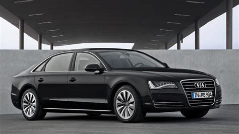 2013 Audi A8 L Hybrid: Gallery