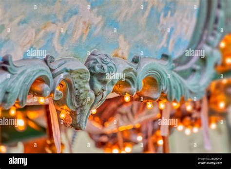 Old Carousel in Bryant Park, New York Stock Photo - Alamy