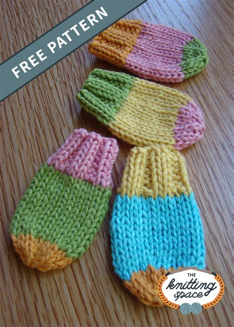 Adorable Knitted Baby Mitts [FREE Knitting Pattern]