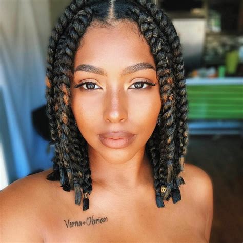 21 Endearing Jumbo Box Braids to Look Amazing – Hottest Haircuts