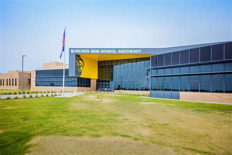 Wichita High School Southeast | Prestressed Concrete Construction