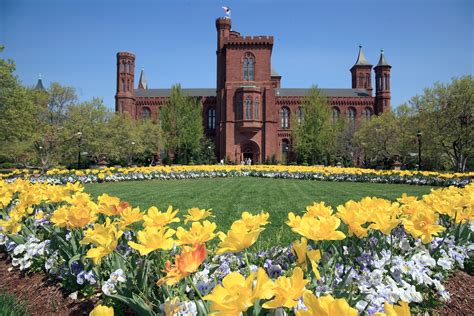 Plan Your Visit - Smithsonian Gardens