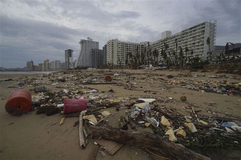 Hurricane Otis devastates Acapulco, Mexico, killing 27 | CNN