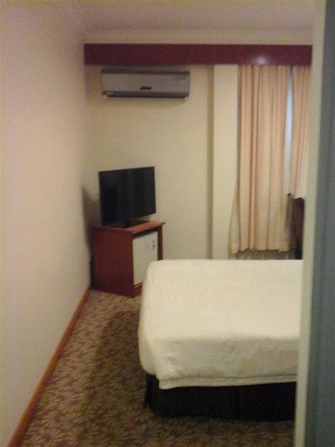 Hotel Pulau Labuan Rooms: Pictures & Reviews - Tripadvisor