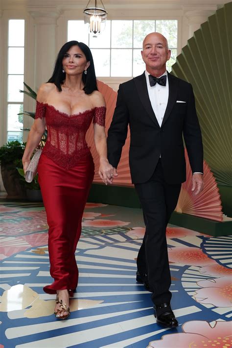 Lauren Sanchez says Jeff Bezos is 'the man of her dreams' ahead of ...