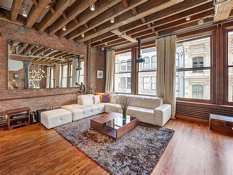 Cozy New York City Loft Enthralls With An Eclectic Interior Wrapped In ...