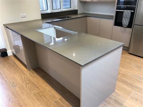 Grey Sparkle Quartz Kitchen Worktops – Pros & Cons | Inovastone