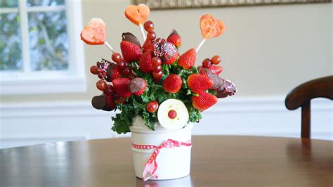 Edible Fruit Baskets For Mother's Day - Edible Arrangements