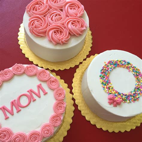 Mother's Day cakes | Mothers day cakes designs, Homemade cakes, Easy ...