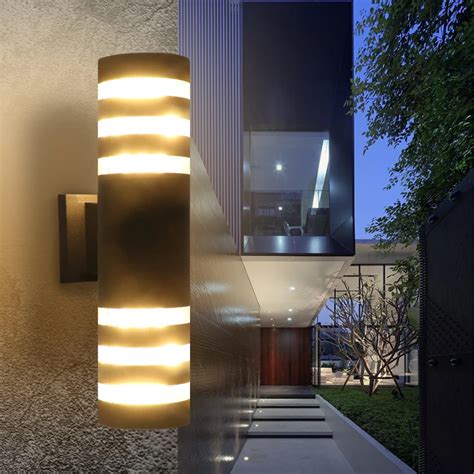 Modern Outdoor Lighting Waterproof Up Down LED Wall Lamp Outdoor ...