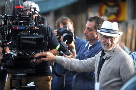 Listen to Steven Spielberg Discuss 'Bridge of Spies,' Diversity, Video ...