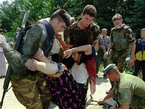 La strage di Srebrenica (11 luglio 1995): in dieci giorni vengono ...