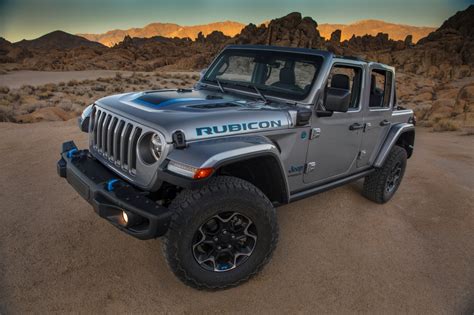 Jeep Wrangler 4xe, il fuoristrada duro e puro è anche ibrido plug-in ...