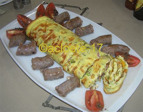 BACON OMELETTE ROLL WITH SALSA - Your Recipe Blog