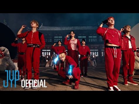 Stray Kids – “Thunderous” | Republic Records