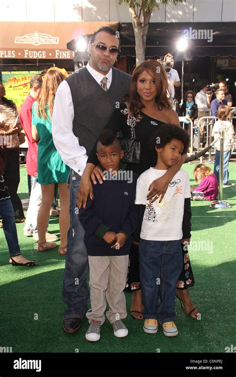 Toni Braxton with husband Keri Lewis and their two children At the ...