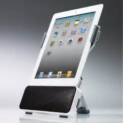 Portable iPad Docking Station with Stereo Speakers | Gadgetsin