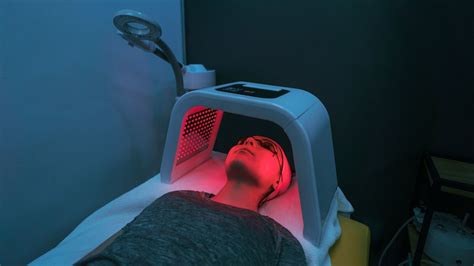 Everything You Need to Know About Red Light Therapy - Danisola