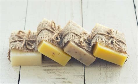 20 Easy Homemade Soap Recipes - The Kindest Way