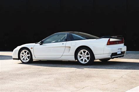 2005 Acura NSX Type R breaks 1st gen NSX auction record, final bid over ...