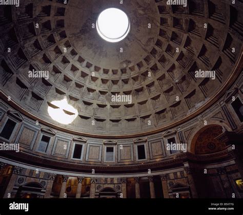 Rome Pantheon Interior Stock Photo - Alamy