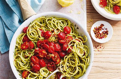 Tomato and Pesto Spaghetti Recipe | Pasta Recipes | Tesco Real Food