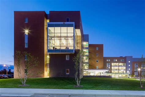 Oakland University Oak View Hall - Neumann/Smith Architecture