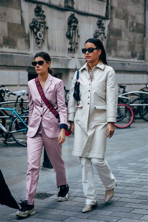 London Fashion Week Day 1 | London Fashion Week Street Style Fall 2019 ...