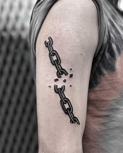 Broken chain tattoo by Loz McLean - Tattoogrid.net