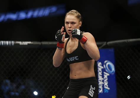 Ronda Rousey headlines UFC 184 at Staples Center - LA Times