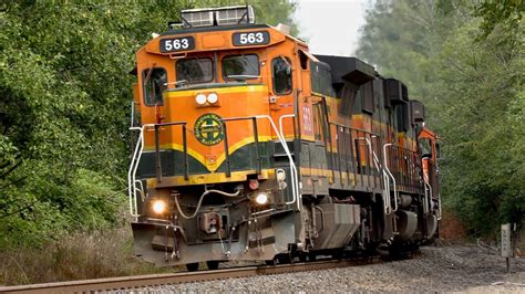 BNSF 563: A Dash-8 Locomotive Farewell - CoasterFan2105