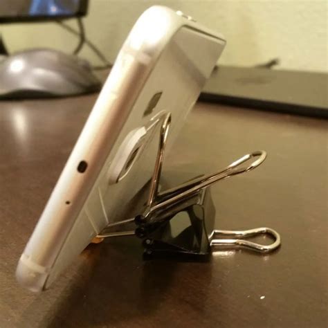 5 DIY Office Hacks Using Binder Clips - Digital Egghead