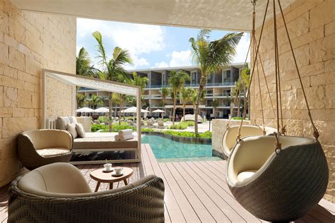 11 Best All-Inclusive Resorts With Swim-Up Rooms for Families 2020