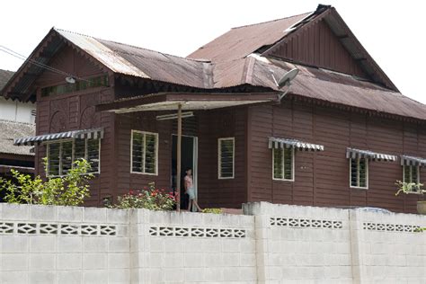 Traditional Architecture of Kampung Baru - SkyscraperCity