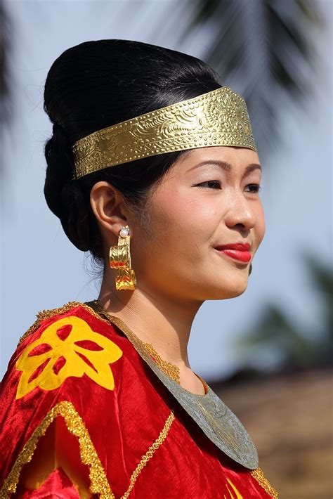 Nias woman in traditional dress at an event in North Nias Regency, Nias ...