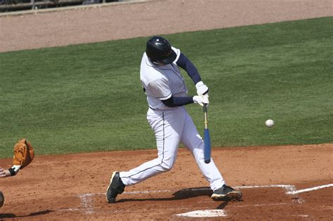 How To Hit The Ball Better In Baseball - BaseBall Wall